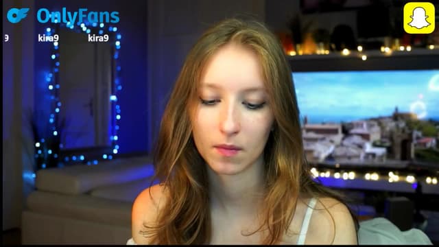 Gallery image thumbnail from Kira9's myfreecams stream on, 10/12/2025, 15:48 image 15 of 20