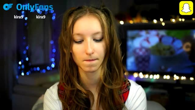 Gallery image thumbnail from Kira9's myfreecams stream on, 10/16/2025, 16:43 image 6 of 20