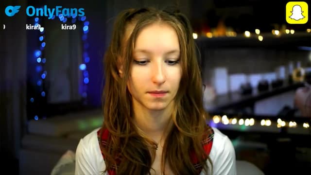 Gallery image thumbnail from Kira9's myfreecams stream on, 10/16/2025, 16:43 image 16 of 20