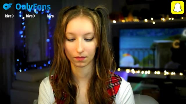 Gallery image thumbnail from Kira9's myfreecams stream on, 10/16/2025, 17:18 image 4 of 20