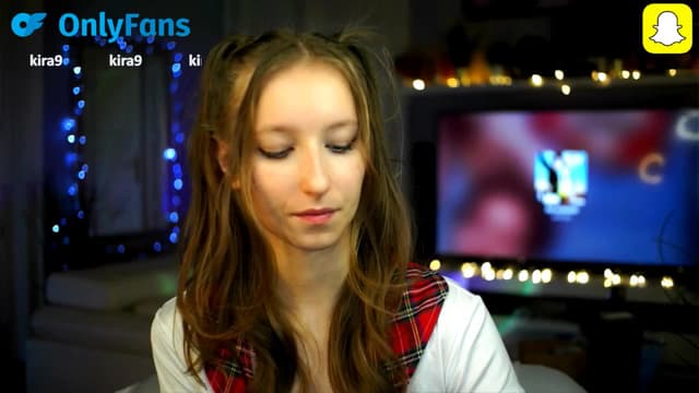 Gallery image thumbnail from Kira9's myfreecams stream on, 10/16/2025, 19:21 image 1 of 20