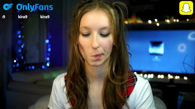Gallery image thumbnail from Kira9's myfreecams stream on, 10/16/2025, 20:12 image 5 of 20