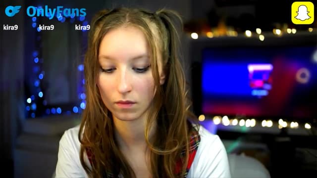 Gallery image thumbnail from Kira9's myfreecams stream on, 10/16/2025, 20:54 image 6 of 20