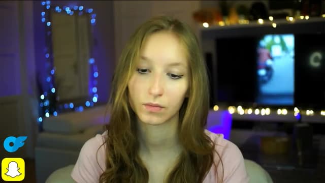 Gallery image thumbnail from Kira9's myfreecams stream on, 10/17/2025, 16:28 image 7 of 20
