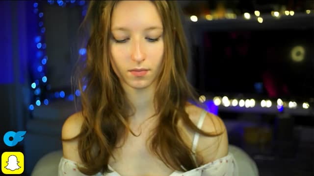 Gallery image thumbnail from Kira9's myfreecams stream on, 10/18/2025, 18:37 image 14 of 20