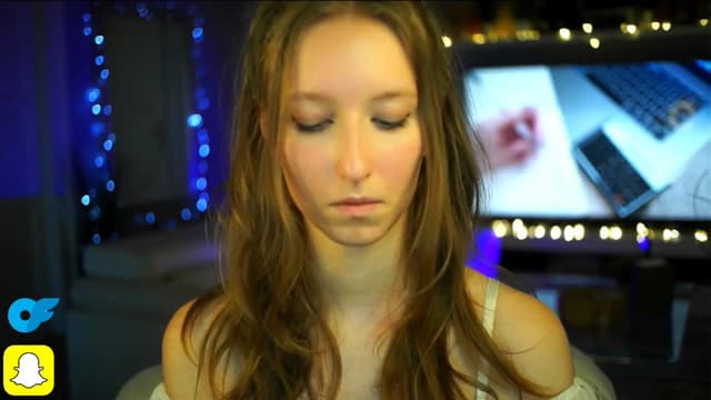 Gallery image thumbnail from Kira9's myfreecams stream on, 10/18/2025, 21:38 image 7 of 20