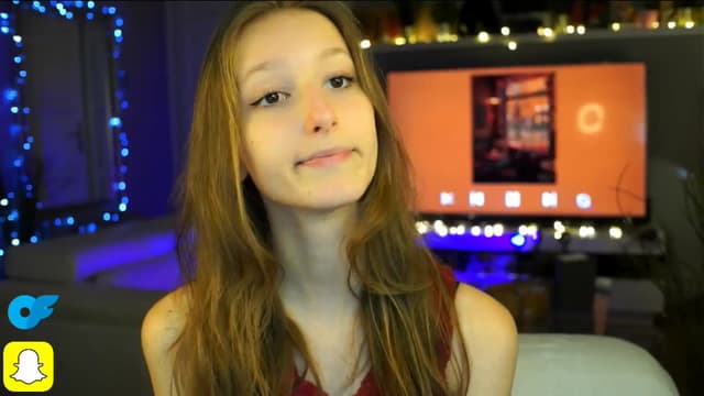Gallery image thumbnail from Kira9's myfreecams stream on, 10/19/2025, 19:39 image 16 of 20
