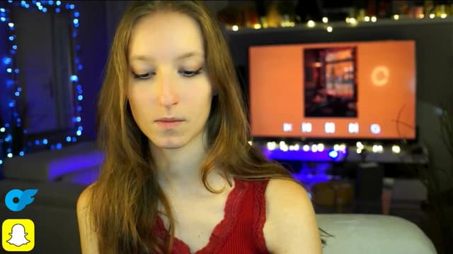 Gallery image thumbnail from Kira9's myfreecams stream on, 10/19/2025, 19:39 image 17 of 20
