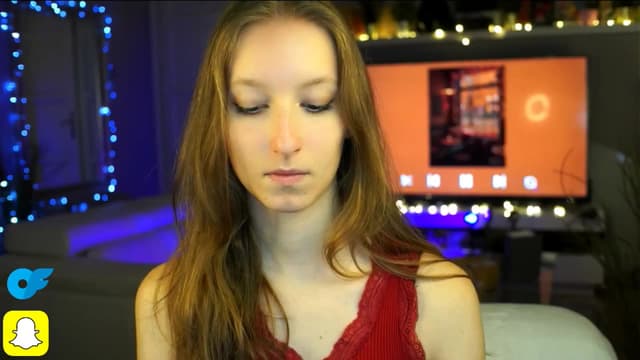 Gallery image thumbnail from Kira9's myfreecams stream on, 10/19/2025, 19:39 image 19 of 20
