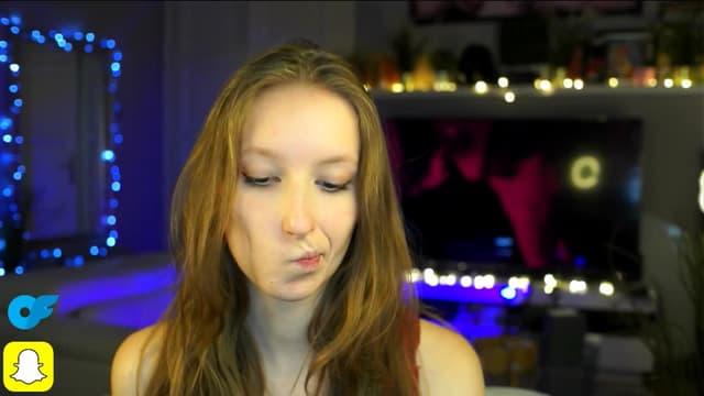 Gallery image thumbnail from Kira9's myfreecams stream on, 10/19/2025, 21:39 image 5 of 20