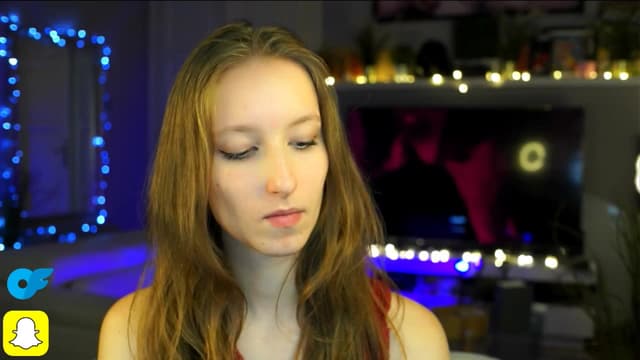 Gallery image thumbnail from Kira9's myfreecams stream on, 10/19/2025, 21:39 image 2 of 20