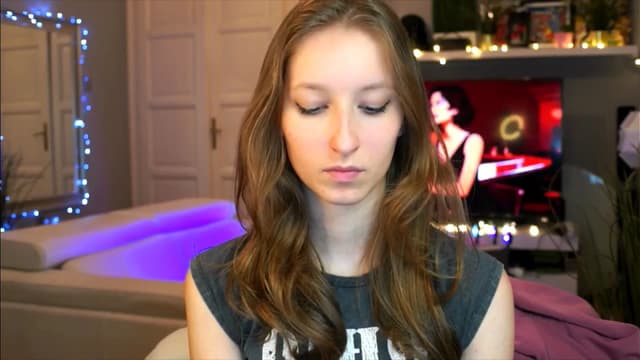 Gallery image thumbnail from Kira9's myfreecams stream on, 10/25/2025, 15:43 image 3 of 20
