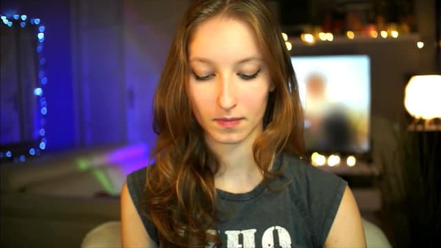 Gallery image thumbnail from Kira9's myfreecams stream on, 10/25/2025, 16:38 image 5 of 20