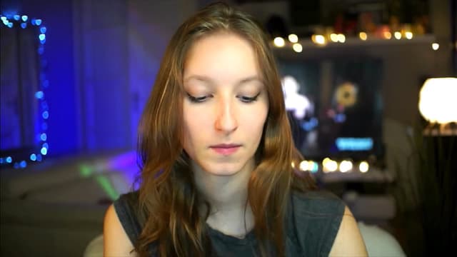 Gallery image thumbnail from Kira9's myfreecams stream on, 10/25/2025, 16:38 image 9 of 20