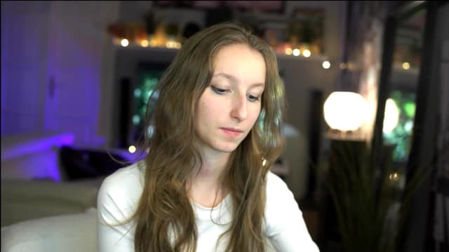 Gallery image thumbnail from Kira9's myfreecams stream on, 11/02/2025, 20:01 image 2 of 20