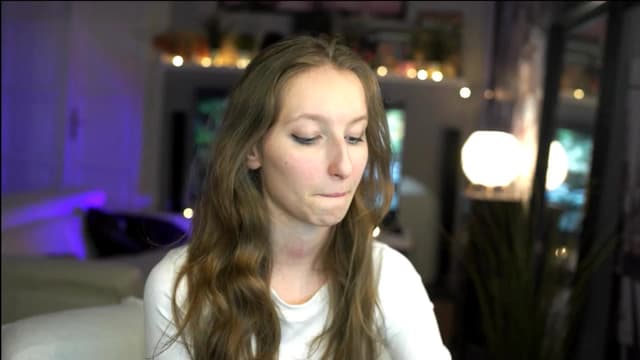 Gallery image thumbnail from Kira9's myfreecams stream on, 11/02/2025, 20:01 image 5 of 20