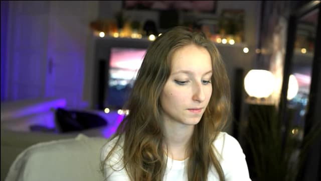 Gallery image thumbnail from Kira9's myfreecams stream on, 11/02/2025, 21:38 image 2 of 20