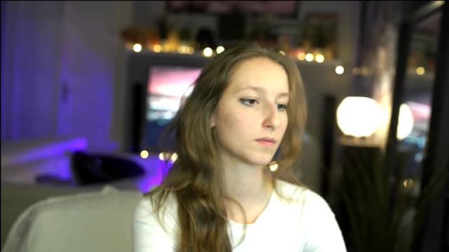 Gallery image thumbnail from Kira9's myfreecams stream on, 11/02/2025, 21:38 image 15 of 20