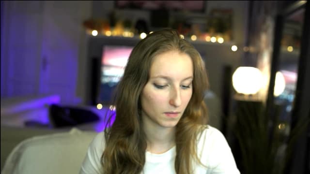 Gallery image thumbnail from Kira9's myfreecams stream on, 11/02/2025, 21:38 image 16 of 20