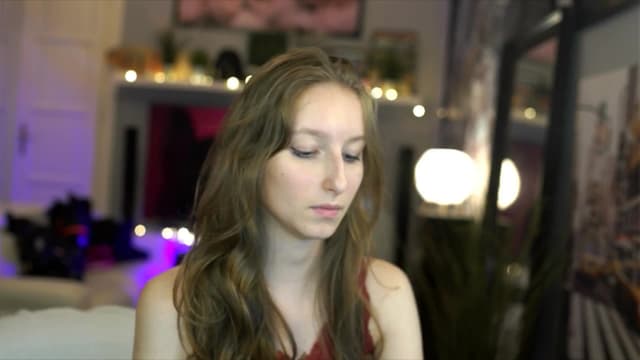 Gallery image thumbnail from Kira9's myfreecams stream on, 11/03/2025, 21:20 image 10 of 20