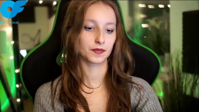 Gallery image thumbnail from Kira9's myfreecams stream on, 11/09/2025, 20:59 image 4 of 20