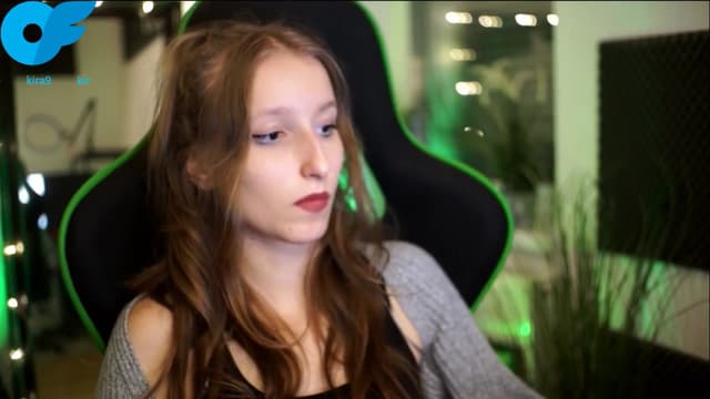 Gallery image thumbnail from Kira9's myfreecams stream on, 11/09/2025, 21:42 image 19 of 20