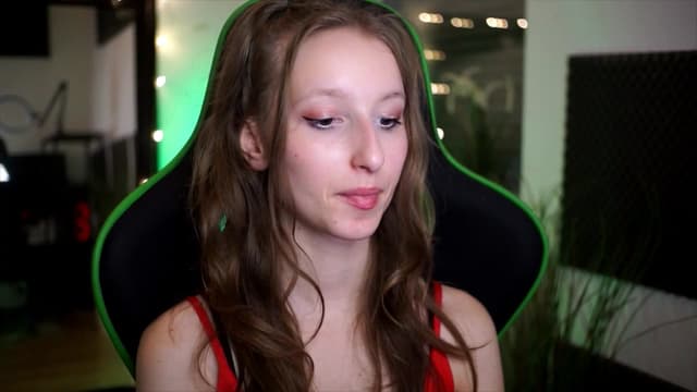 Gallery image thumbnail from Kira9's myfreecams stream on, 11/16/2025, 17:57 image 7 of 20