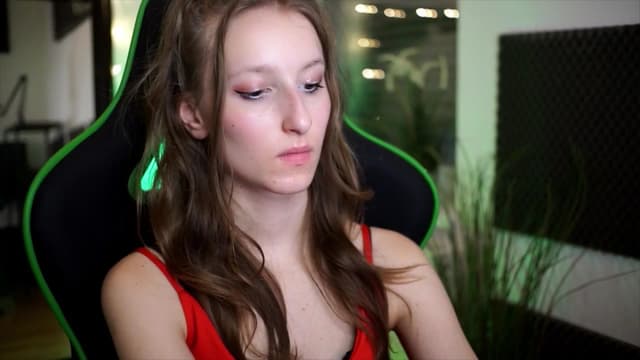 Gallery image thumbnail from Kira9's myfreecams stream on, 11/16/2025, 20:31 image 10 of 20