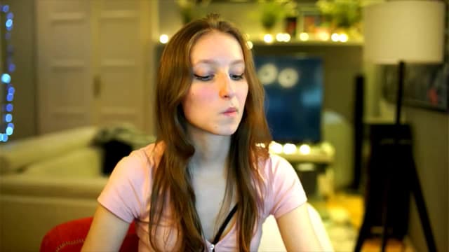 Gallery image thumbnail from Kira9's myfreecams stream on, 12/07/2025, 23:10 image 11 of 20