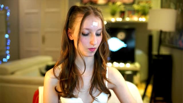 Gallery image thumbnail from Kira9's myfreecams stream on, 12/12/2025, 20:33 image 14 of 20