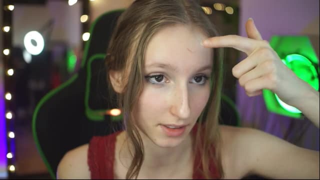 Gallery image thumbnail from Kira9's myfreecams stream on, 12/14/2025, 21:31 image 8 of 20