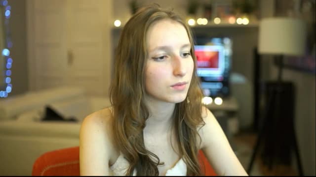 Gallery image thumbnail from Kira9's myfreecams stream on, 12/15/2025, 22:00 image 8 of 20