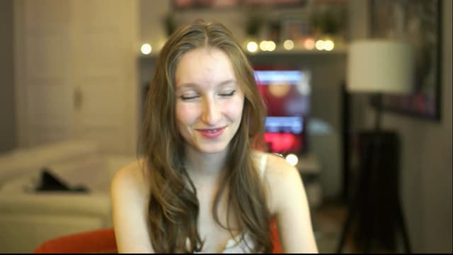 Gallery image thumbnail from Kira9's myfreecams stream on, 12/15/2025, 22:00 image 19 of 20