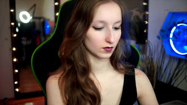 Gallery image thumbnail from Kira9's myfreecams stream on, 12/29/2025, 19:31 image 1 of 20