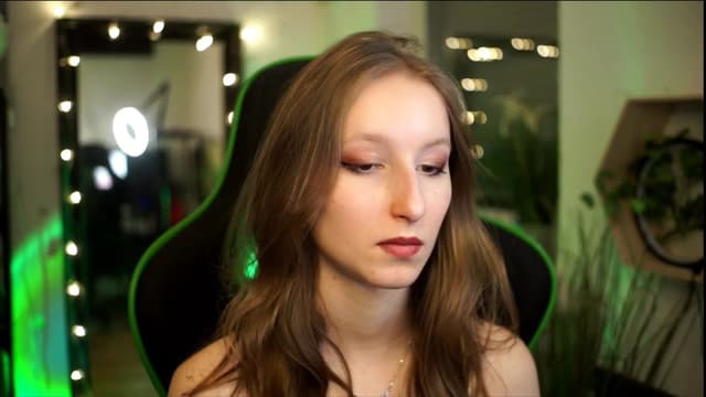 Gallery image thumbnail from Kira9's myfreecams stream on, 01/03/2026, 22:00 image 1 of 20