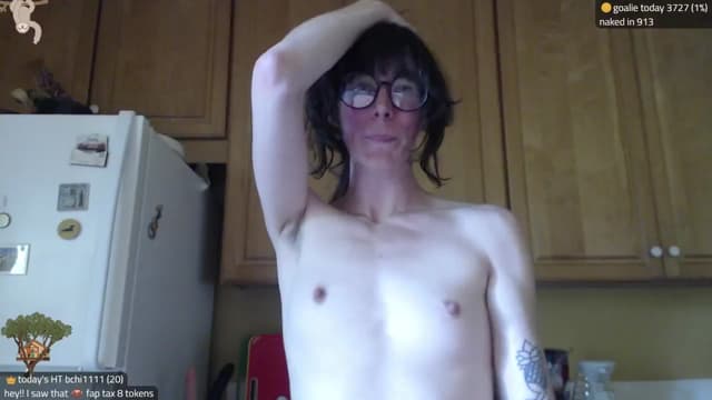 Gallery image thumbnail from Kira_'s myfreecams stream on, 08/05/2025, 16:20 image 15 of 20