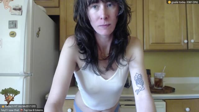 Gallery image thumbnail from Kira_'s myfreecams stream on, 08/06/2025, 18:05 image 17 of 20
