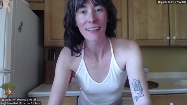 Gallery image thumbnail from Kira_'s myfreecams stream on, 08/06/2025, 18:05 image 1 of 20