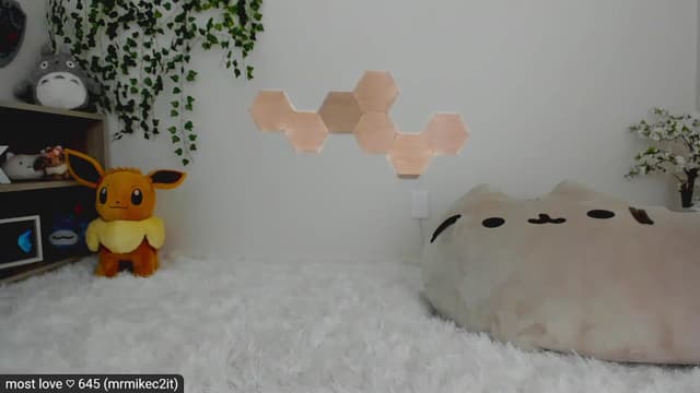 Gallery image thumbnail from Kitty's myfreecams stream on, 03/02/2023, 06:45 image 17 of 20