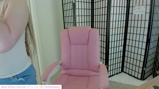 Gallery image thumbnail from Kitty's myfreecams stream on, 09/22/2024, 07:40 image 3 of 20