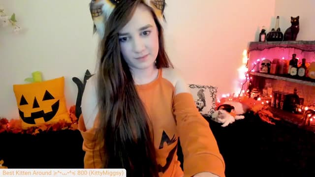 Gallery image thumbnail from Kitty's myfreecams stream on, 10/01/2024, 08:15 image 11 of 20
