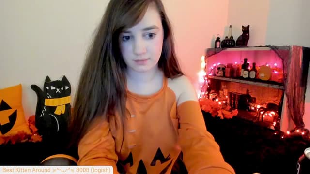 Gallery image thumbnail from Kitty's myfreecams stream on, 10/01/2024, 09:13 image 6 of 20
