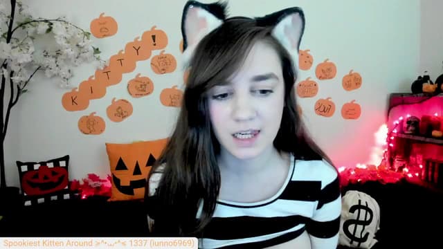 Gallery image thumbnail from Kitty's myfreecams stream on, 10/15/2024, 06:26 image 12 of 20