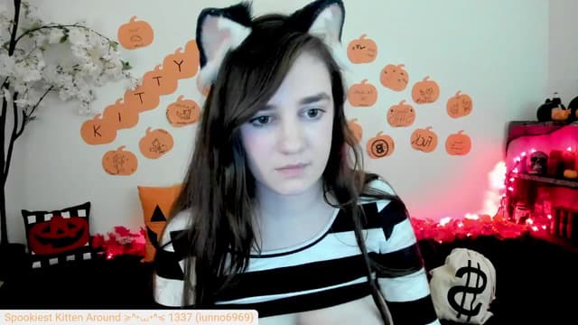 Gallery image thumbnail from Kitty's myfreecams stream on, 10/15/2024, 06:26 image 7 of 20