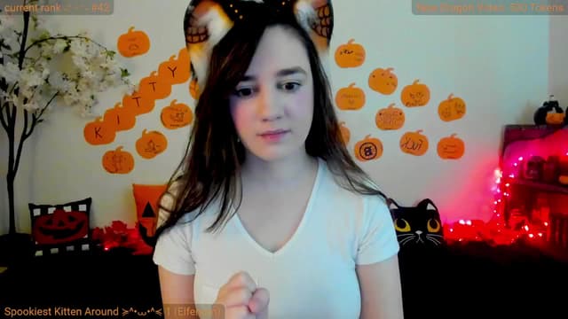 Gallery image thumbnail from Kitty's myfreecams stream on, 10/19/2024, 03:40 image 6 of 20