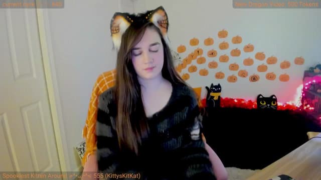Gallery image thumbnail from Kitty's myfreecams stream on, 10/23/2024, 07:21 image 7 of 20