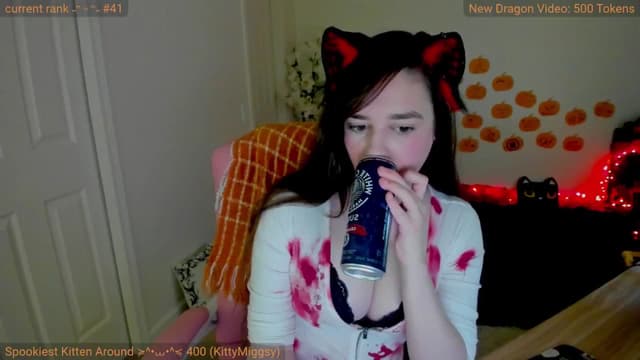 Gallery image thumbnail from Kitty's myfreecams stream on, 10/25/2024, 07:01 image 7 of 20