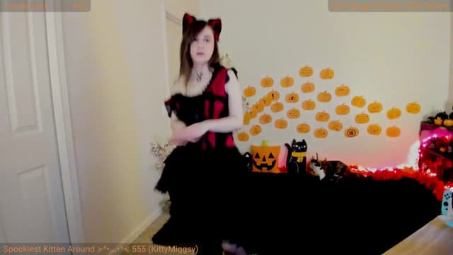 Gallery image thumbnail from Kitty's myfreecams stream on, 10/31/2024, 07:47 image 13 of 20