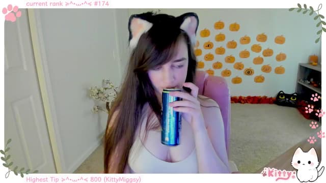 Gallery image thumbnail from Kitty's myfreecams stream on, 11/29/2024, 09:18 image 9 of 20