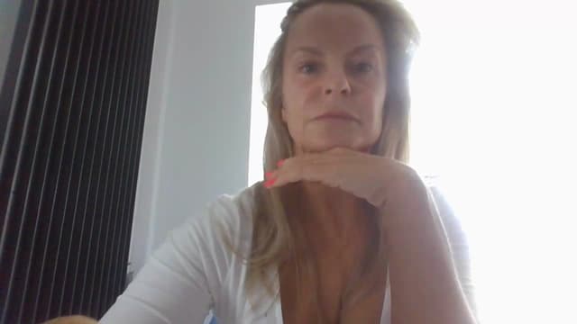 Gallery image thumbnail from Klo35's myfreecams stream on, 07/06/2023, 15:32 image 10 of 20